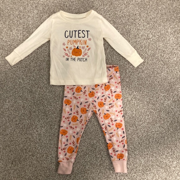 Old Navy Baby pumpkin Pajama’s - Picture 1 of 2